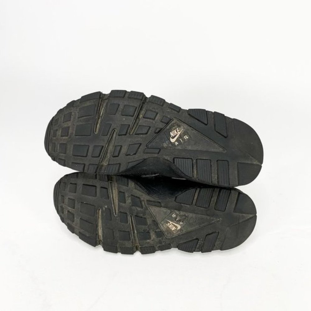 NIKE Men's Air Huarache Black/Black Sneakers - Picture 7 of 13